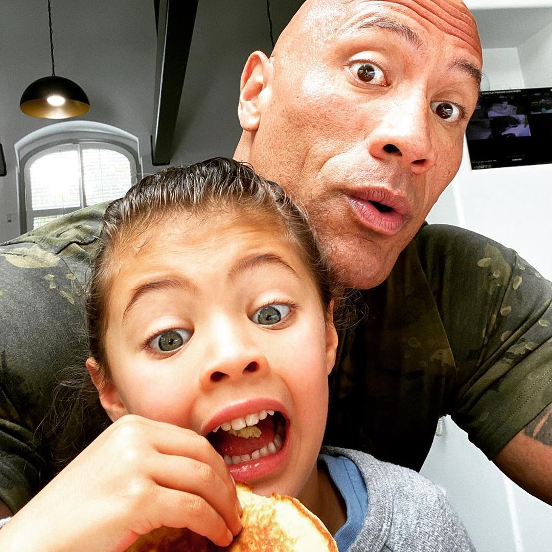 sao hollywood mung ngay cua cha anh 7