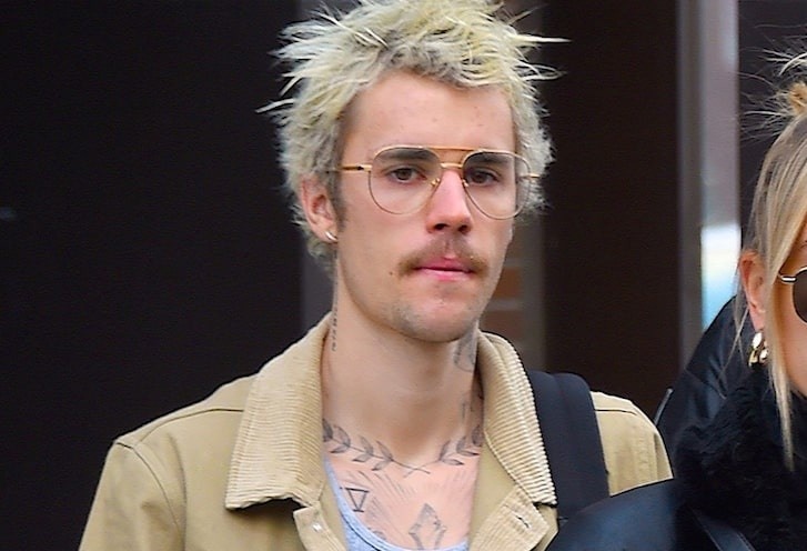 Justin Bieber kien hai phu nu cao buoc anh tan cong tinh duc hinh anh