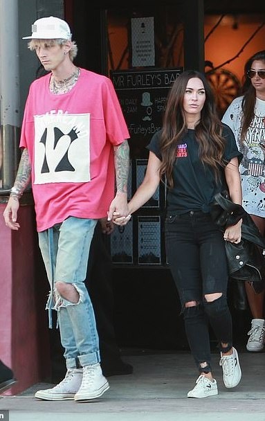 Megan Fox hẹn hò tình trẻ ảnh 3 Megan Fox hen ho tinh tre anh 3