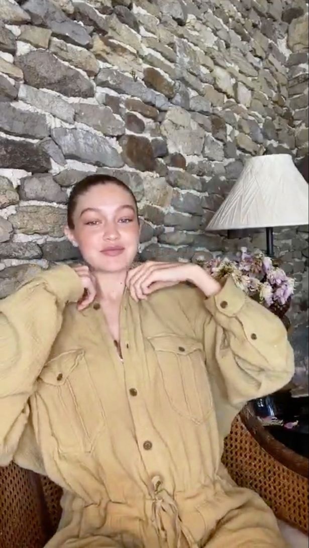 gigi hadid giấu bụng bầu ảnh 1 gigi hadid giau bung bau anh 1