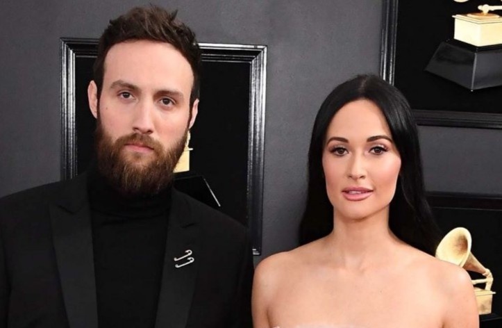 Kacey Musgraves ly hon chong sau 3 nam cuoi hinh anh