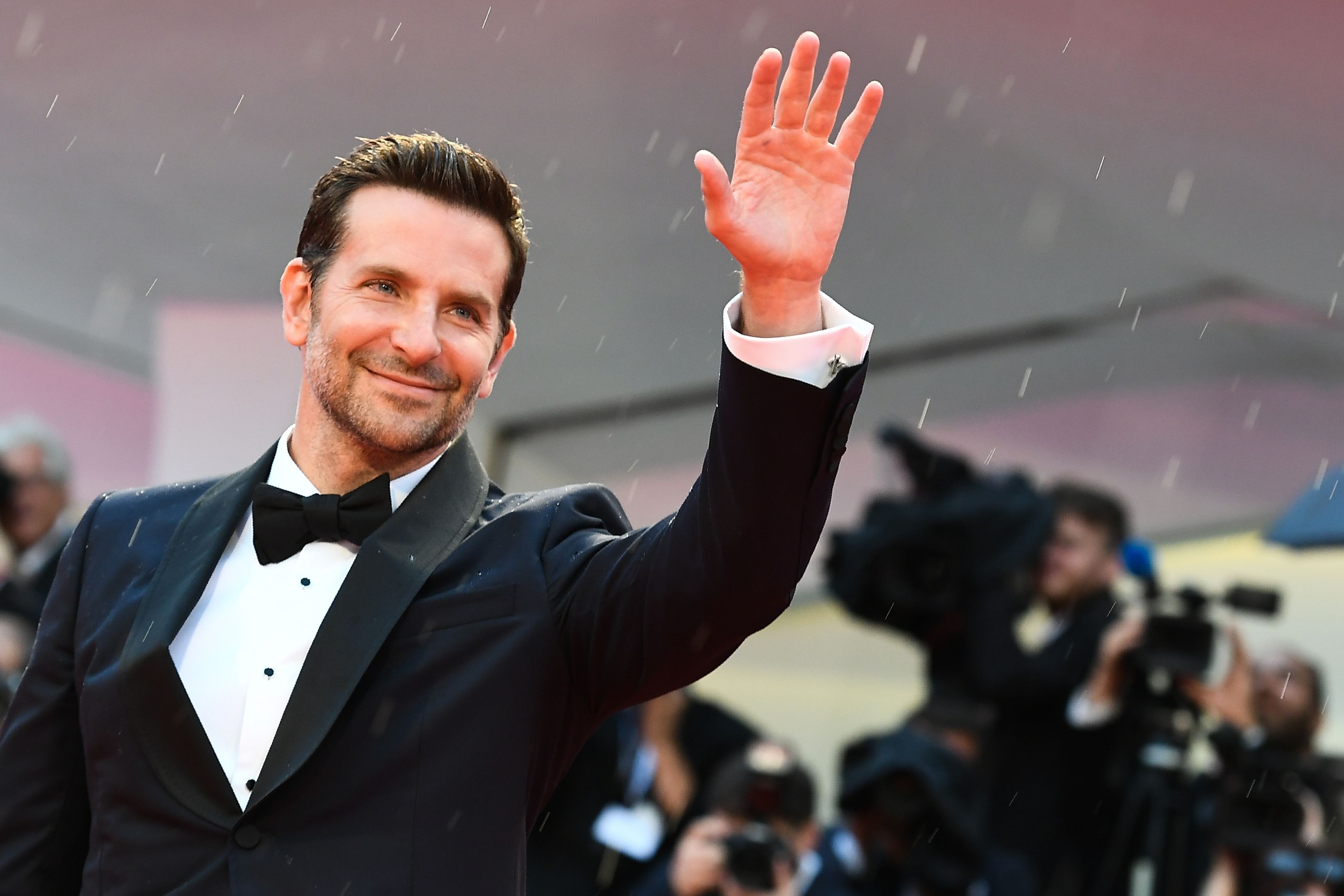 bradley cooper muon tu tu anh 1