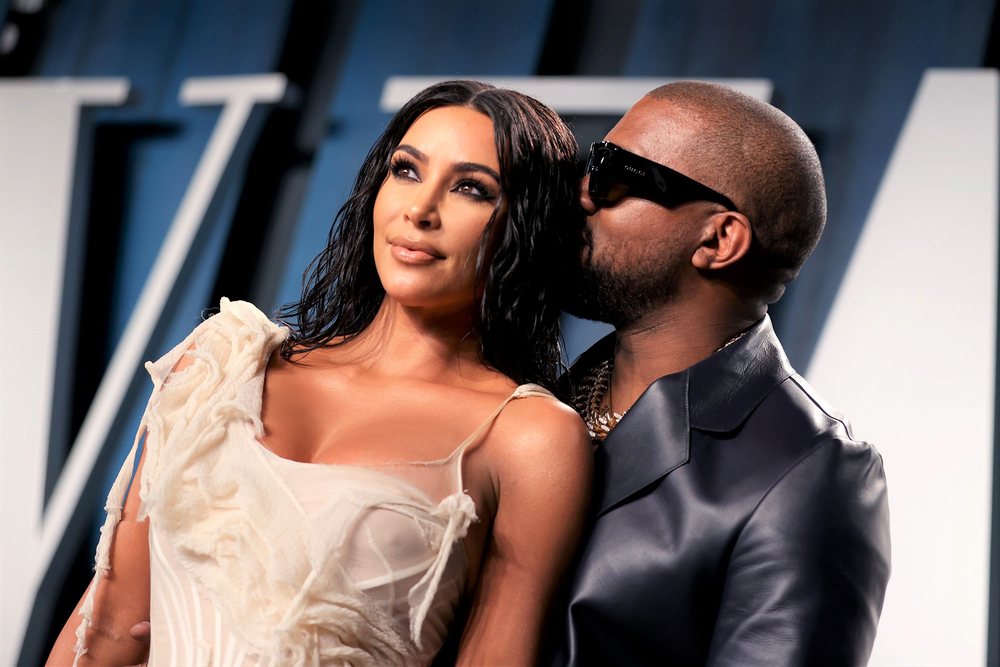 Nha Kardashian - West va cac gia dinh noi tieng giau hon Hoang gia Anh hinh anh