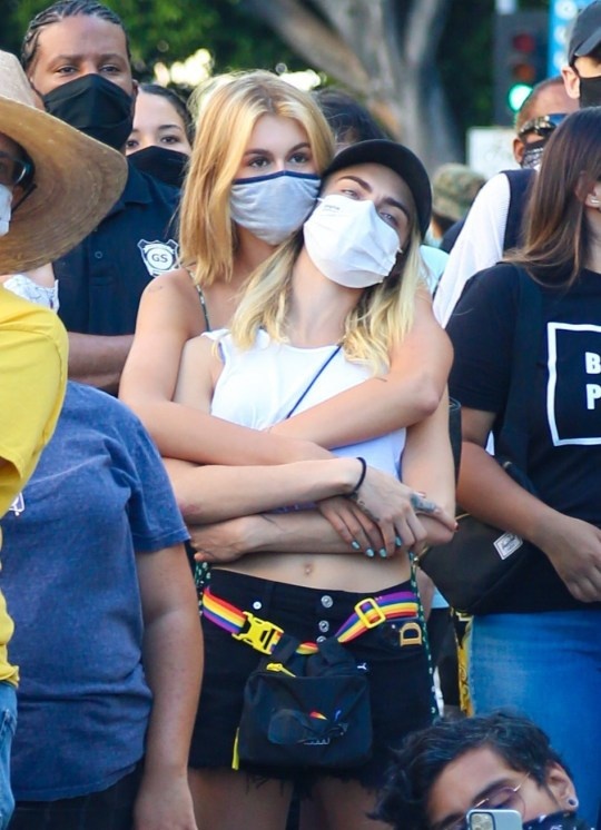 chân dài 10X kaia gerber ảnh 12 chan dai 10X kaia gerber anh 12