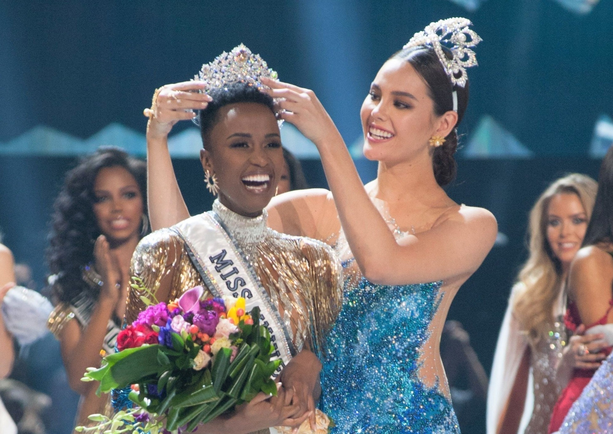 Hoa hau Hoan vu doi lich to chuc sang nam 2021 hinh anh