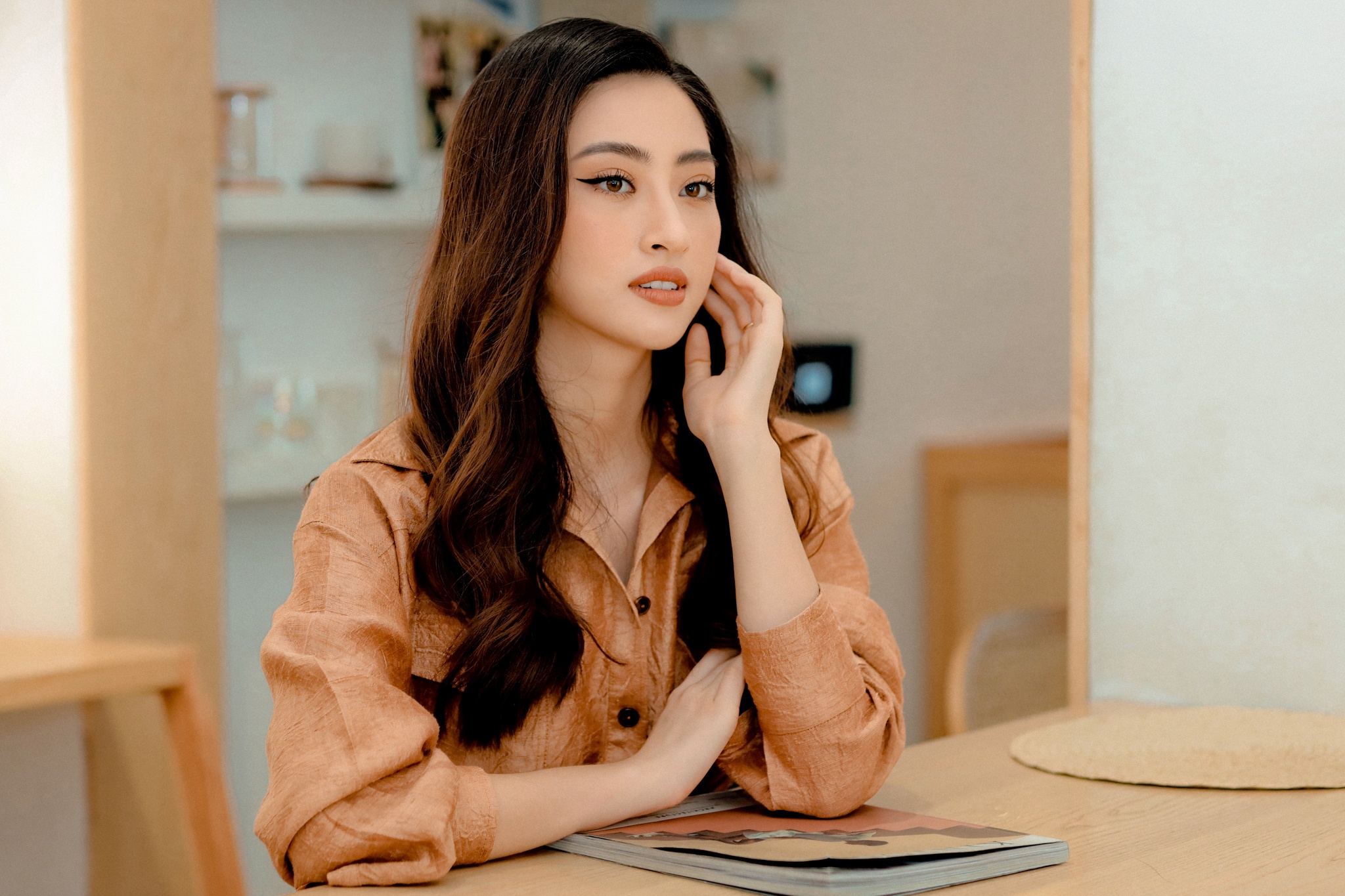 hoa hau luong thuy linh anh 6