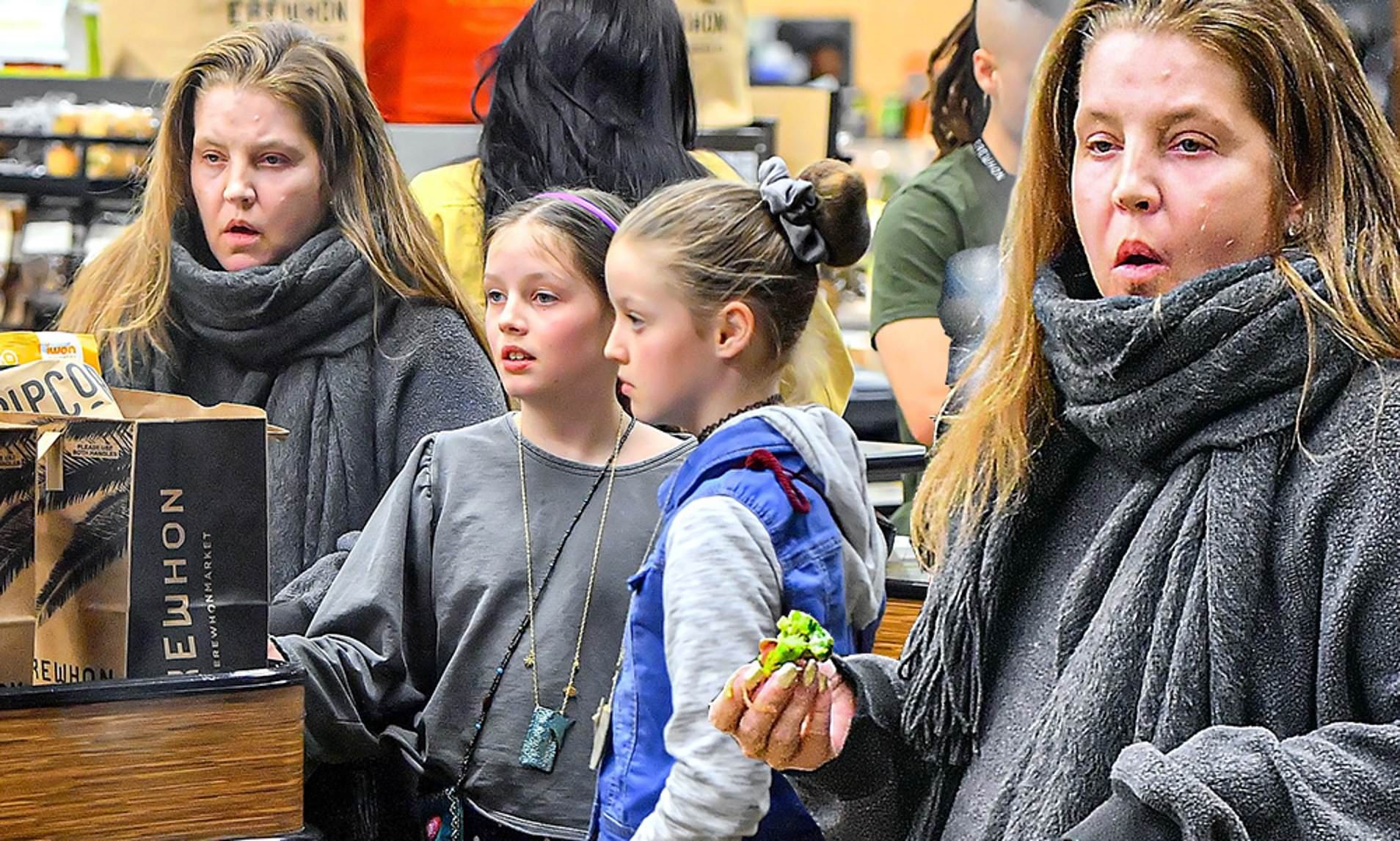 Lisa Marie Presley anh 8