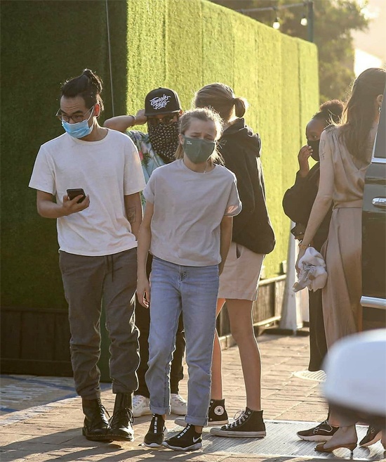 angelina jolie và các con ảnh 2 angelina jolie va cac con anh 2