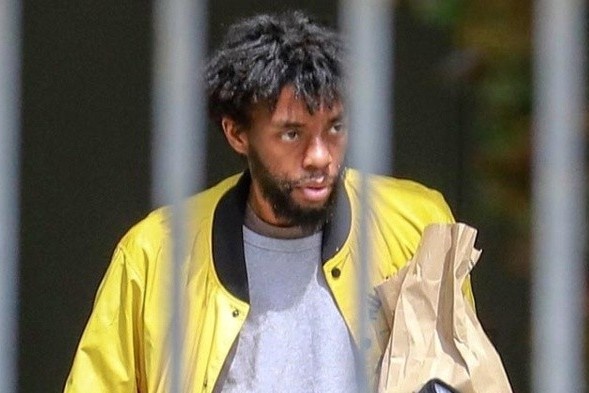 Nhung hinh anh cuoi doi cua 'Bao Den' Chadwick Boseman hinh anh