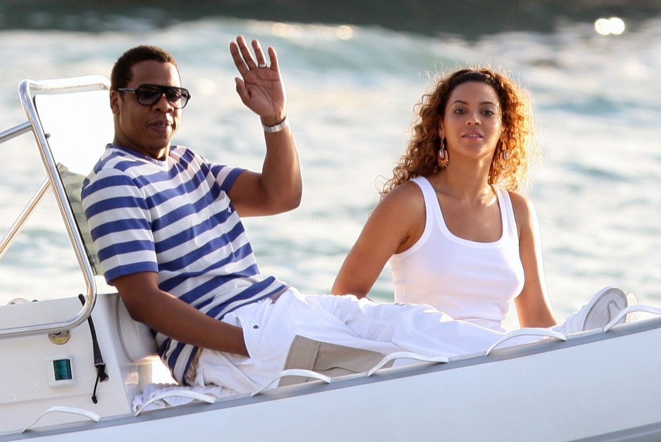 Vo chong Beyonce chi 2 trieu USD thue du thuyen hinh anh