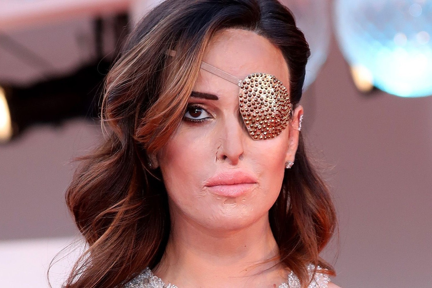 Ca si bit mot mat tren tham do LHP Venice 2020 hinh anh