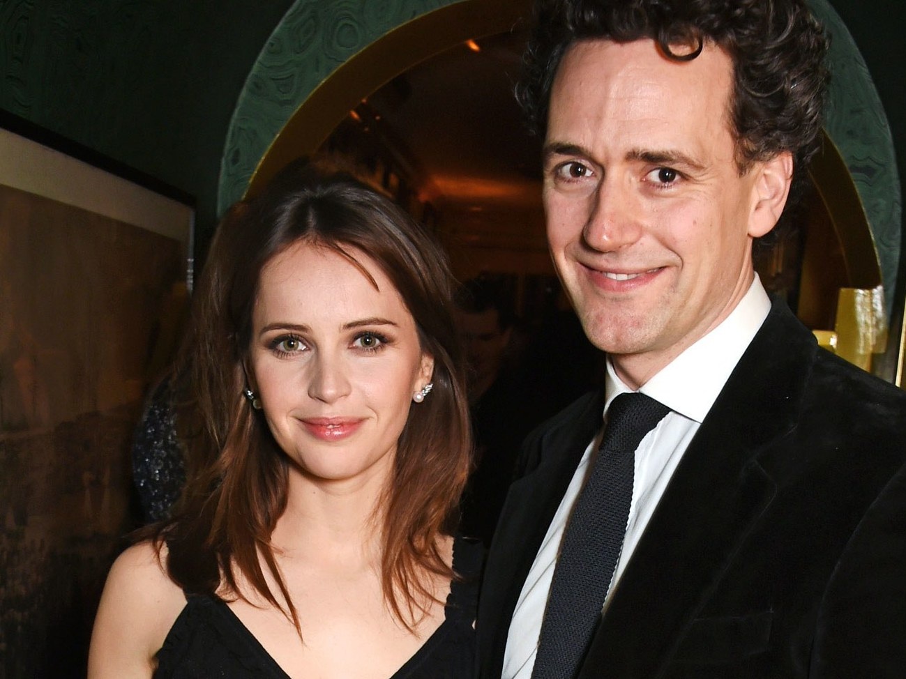 Felicity Jones sinh con anh 3