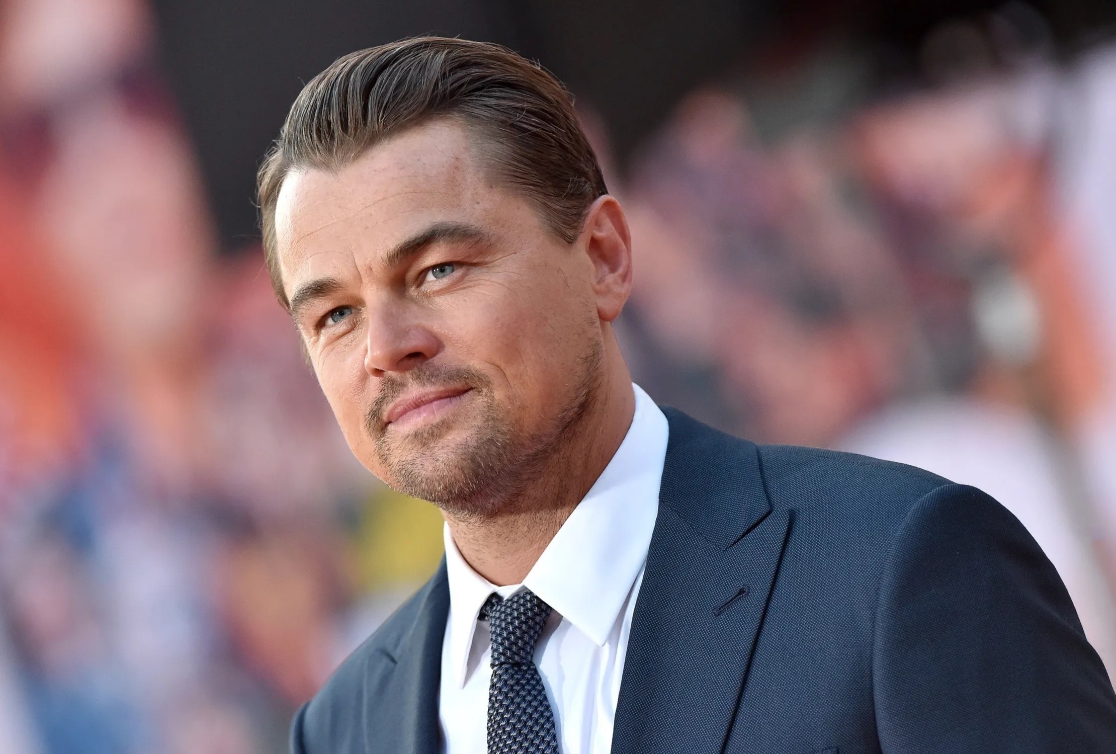 Nhieu sao Hollywood khoa trang ca nhan trong 24 gio hinh anh