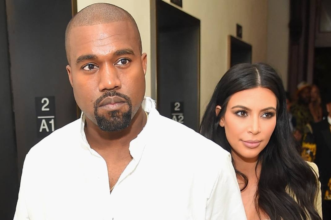 Kim Kardashian chup anh voi chong sau tin ran nut hinh anh