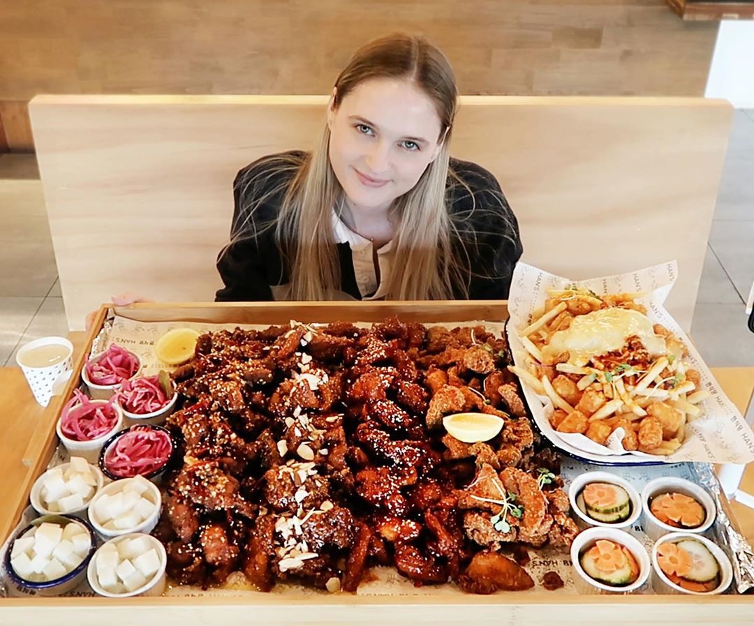 thi sinh hoa hau lo anh nong anh 9