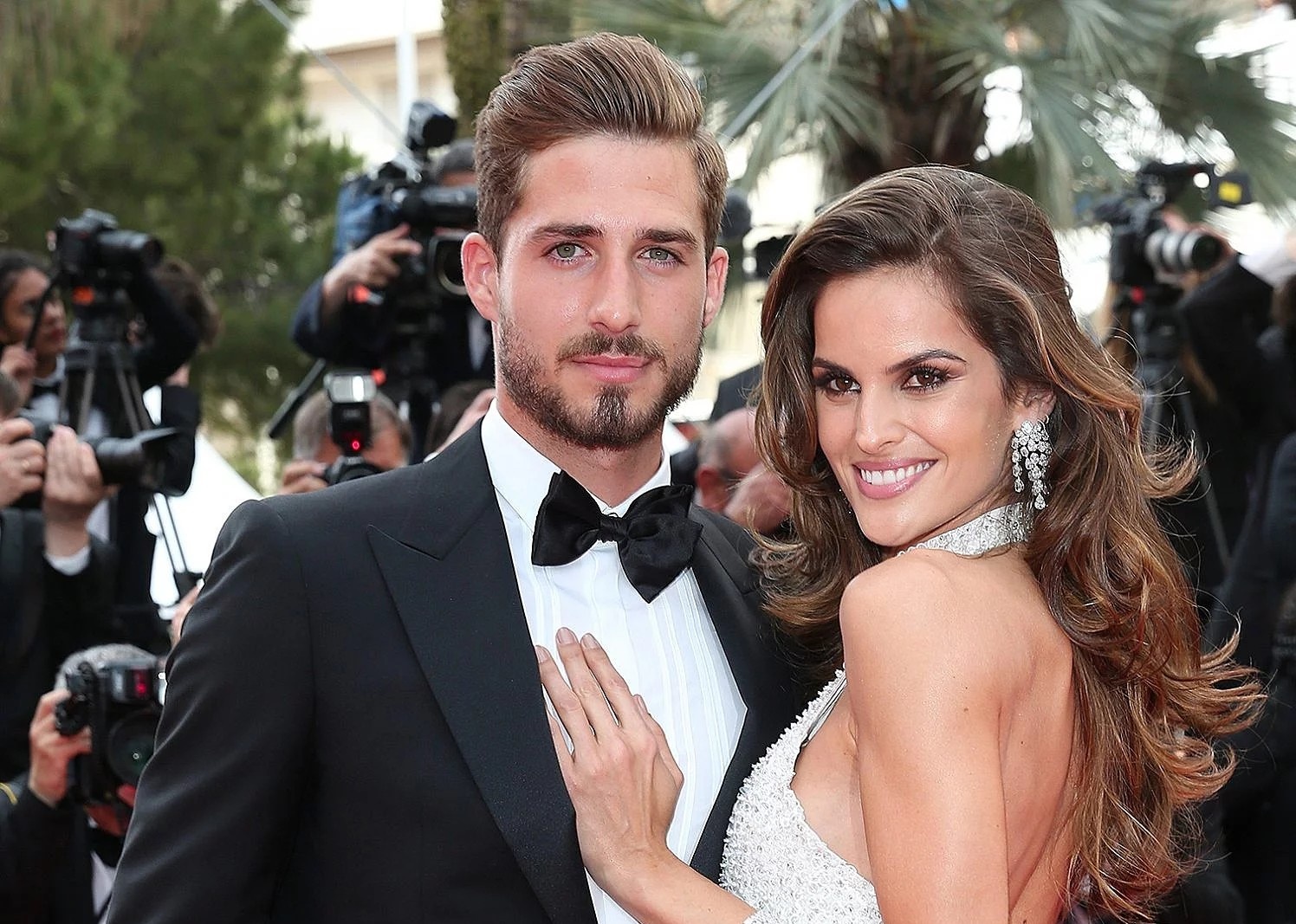 Sieu mau Izabel Goulart ky niem 5 nam yeu Kevin Trapp hinh anh