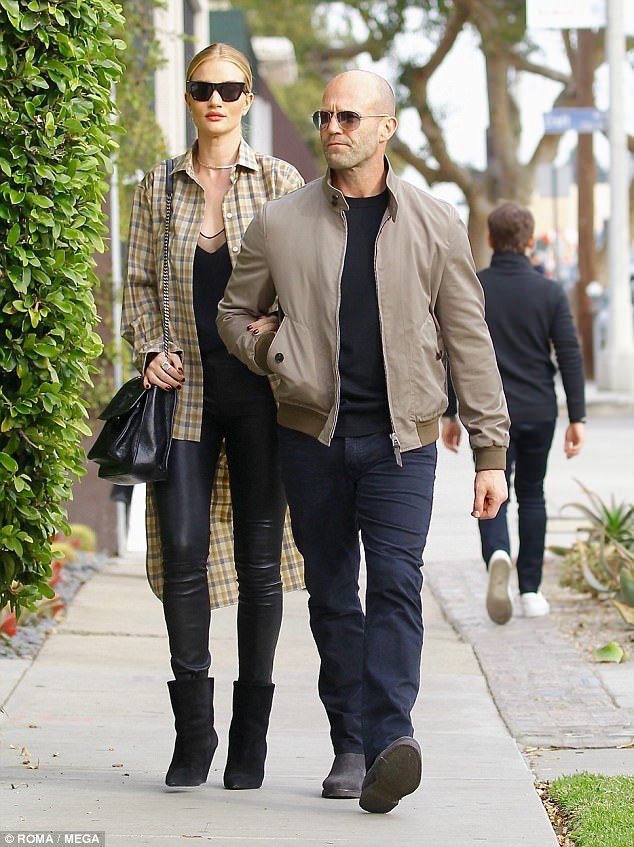 nhung cap sao chenh lech chieu cao o hollywood anh 7