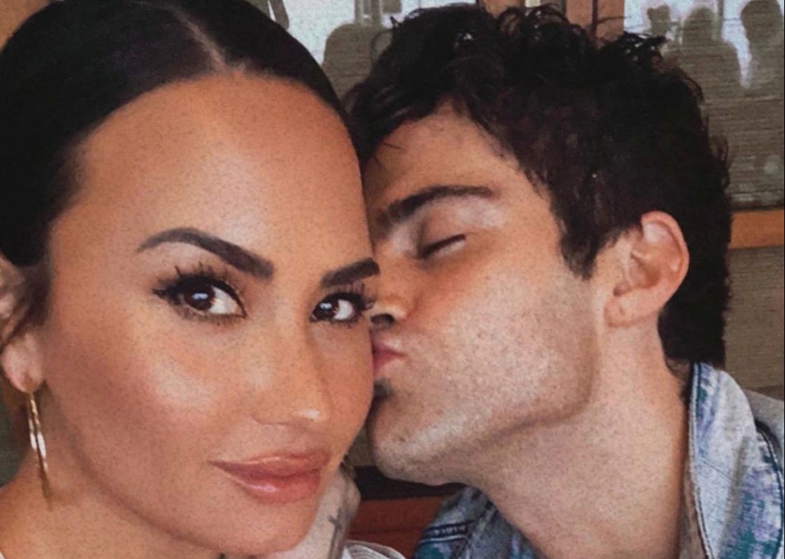 Demi Lovato tra nhan dinh hon trieu USD cho ban trai hinh anh