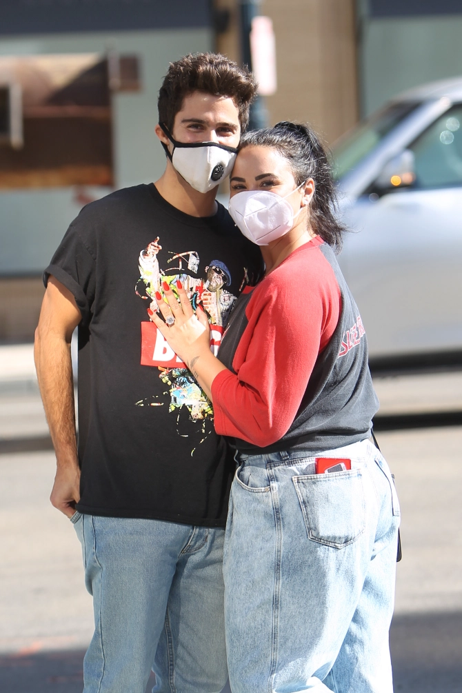 Demi Lovato tra nhan dinh hon anh 3