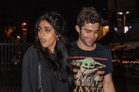 Max Ehrich co nguoi moi sau hai tuan chia tay Demi Lovato hinh anh