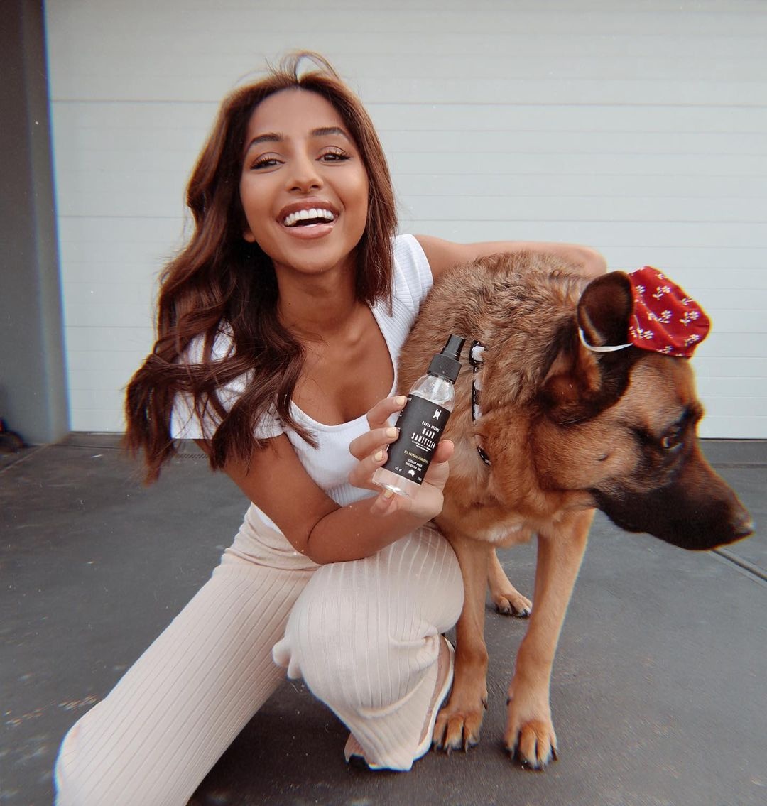 hoa hau Maria Thattil anh 7