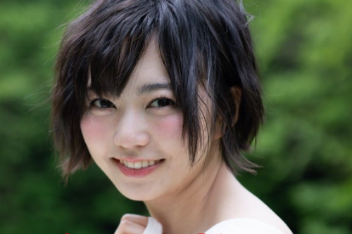 Ca si Ayaka Yasumoto mac ung thu o tuoi 22 hinh anh