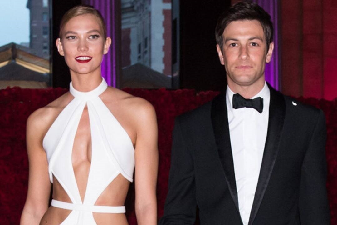 Karlie Kloss mang thai sau hai nam cuoi hinh anh