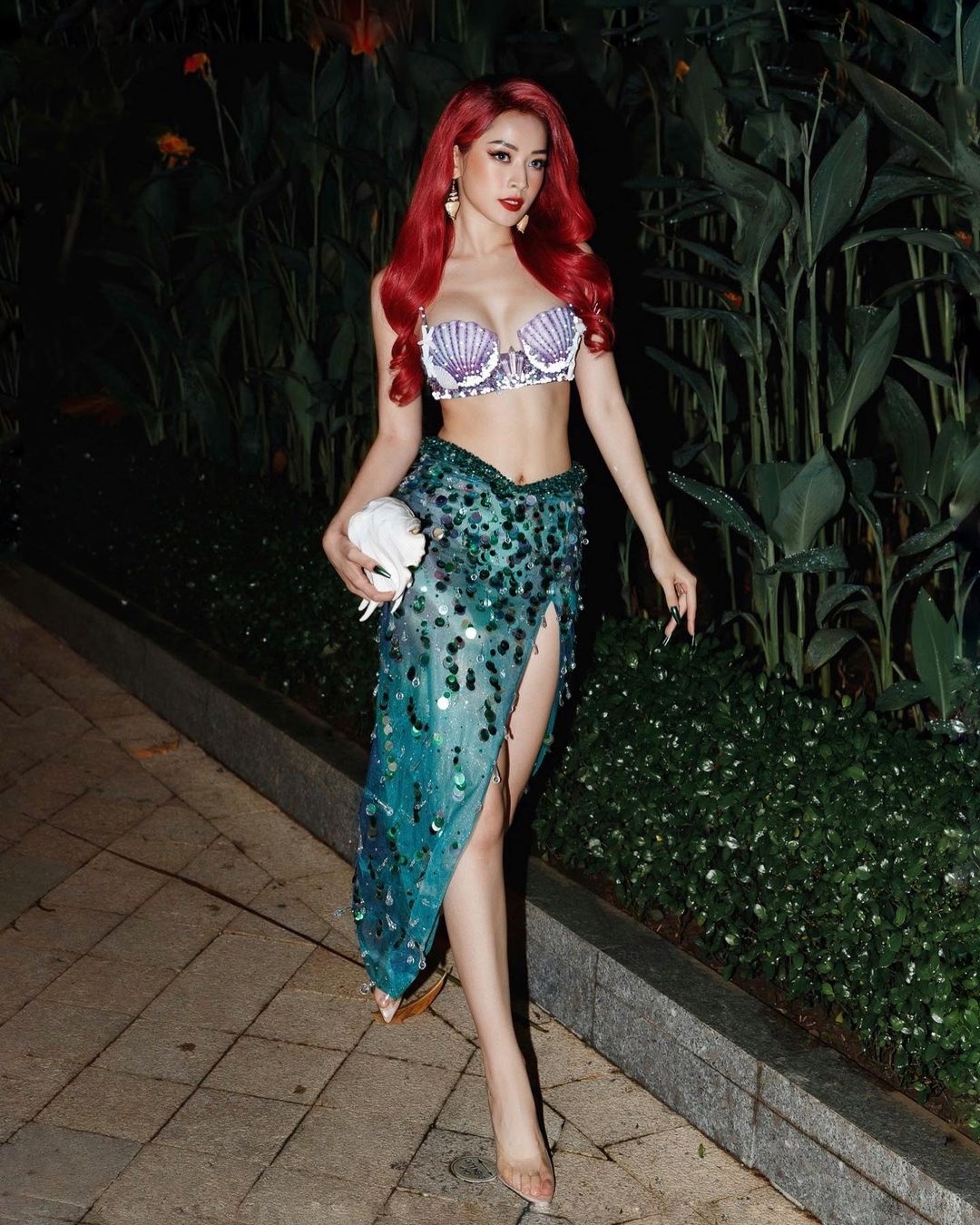 sao viet hoa trang halloween anh 1