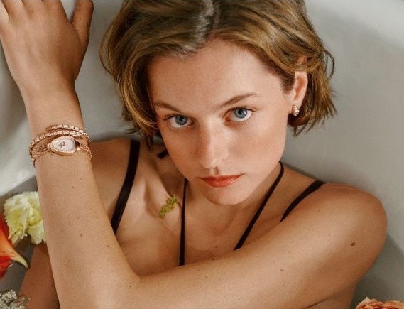 Nguoi dep 25 tuoi dong vai Cong nuong Diana hinh anh