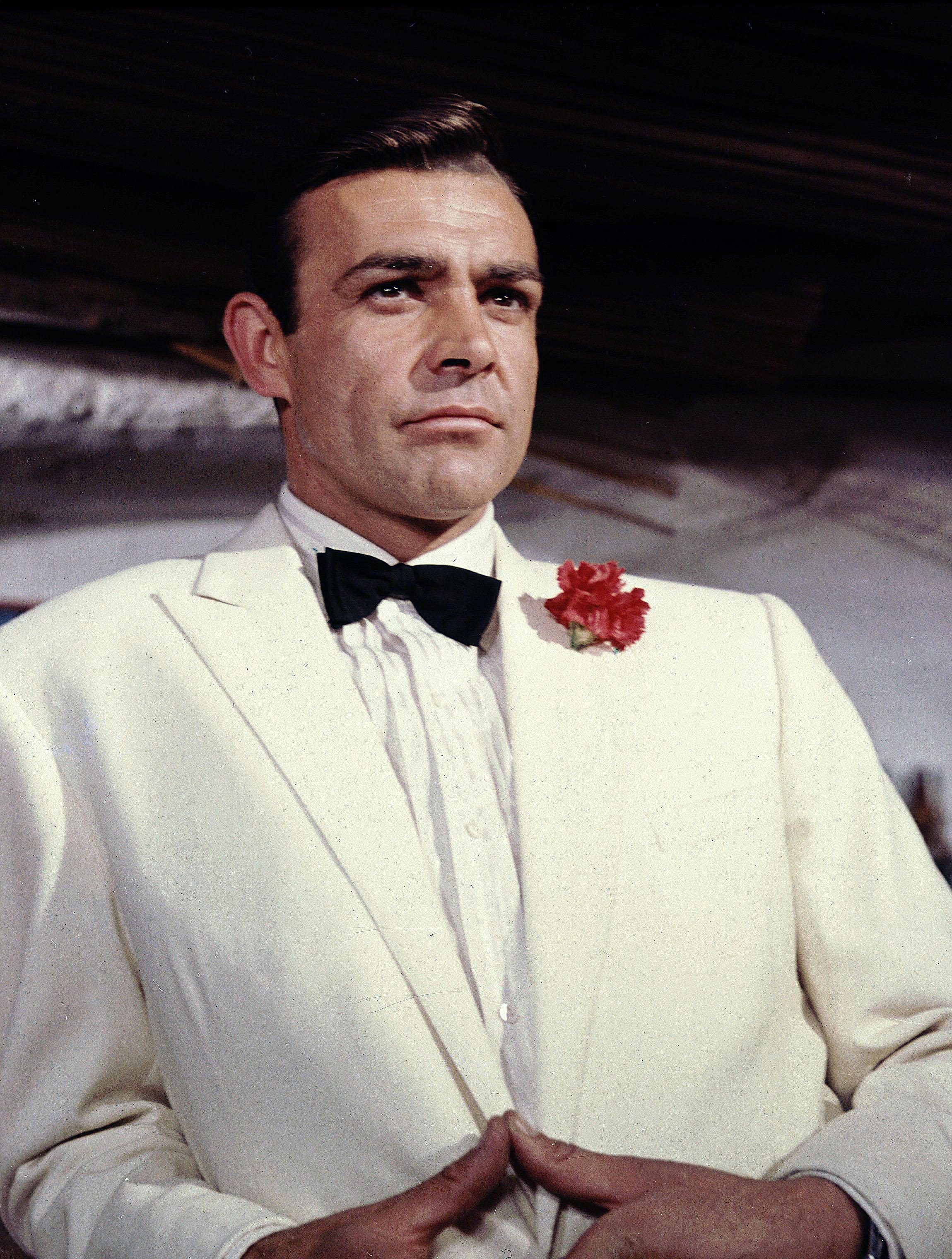 James Bond Sean Connery qua doi anh 1