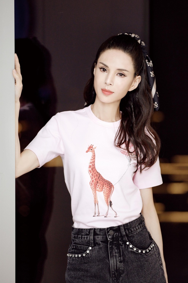 số đo vòng eo của sao hoa ngữ ảnh 1 so do vong eo cua sao hoa ngu anh 1