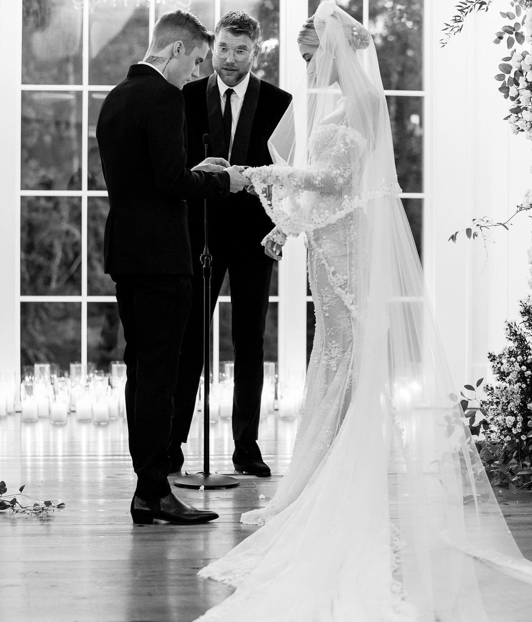 hailey bieber phu nhan mang bau anh 2