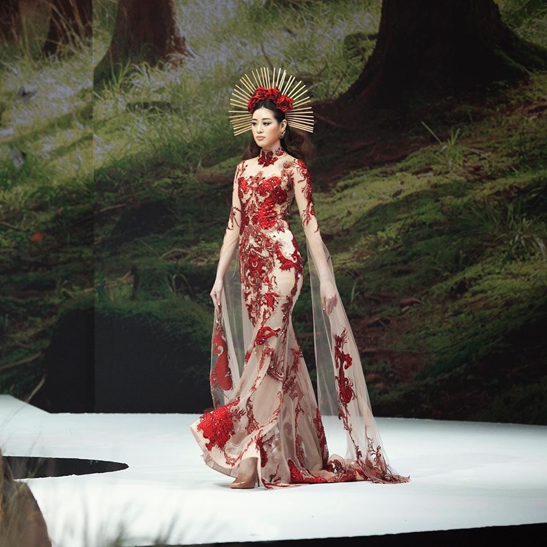 khanh van xuat hien o hoa hau my 2020 anh 2