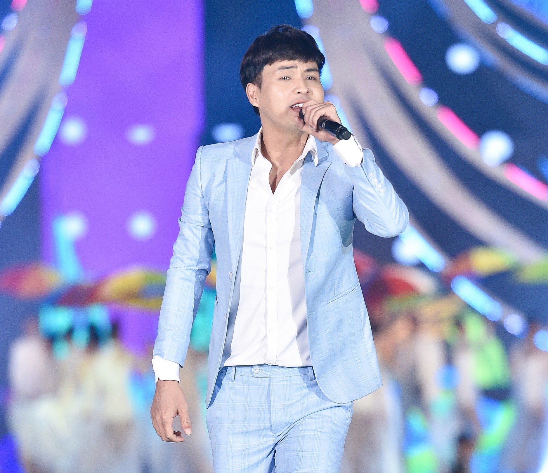 le quyen hat tai hoa hau viet nam anh 5