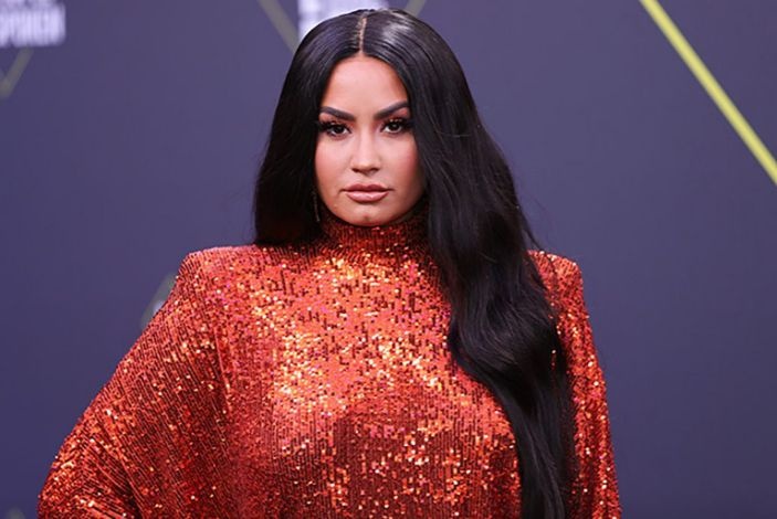 Demi Lovato lo dang mum mim anh 3