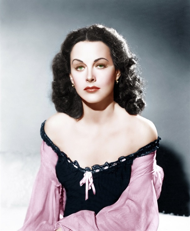 minh tinh đầu tiên khỏa thân ảnh 4 minh tinh dau tien khoa than anh 4