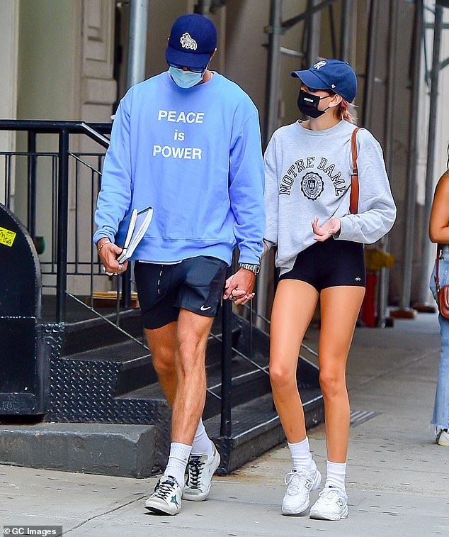 kaia gerber yeu nguoi mau cao 1, 96 m anh 2