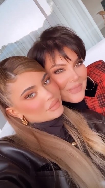 Kylie Jenner đón lễ tạ ơn ảnh 1 Kylie Jenner don le ta on anh 1