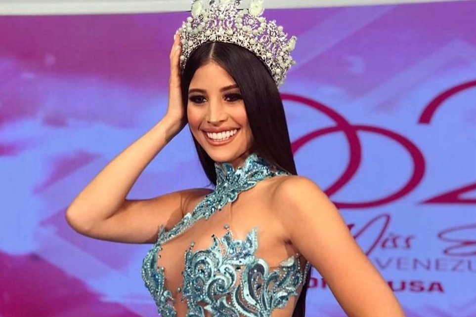 Le dang quang khong vuong mien cua Hoa hau Trai Dat 2020 hinh anh