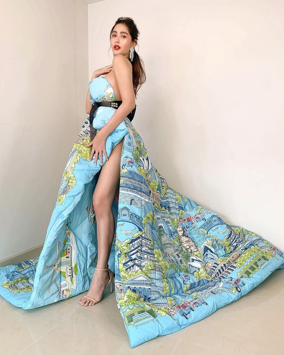 hoa hậu chuyển giới thái lan ảnh 16 hoa hau chuyen gioi thai lan anh 16