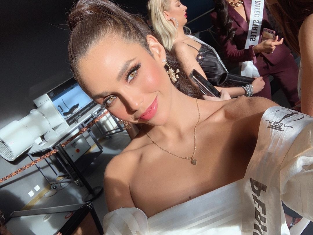 doi thu cua khanh van tai hoa hau hoan vu anh 11