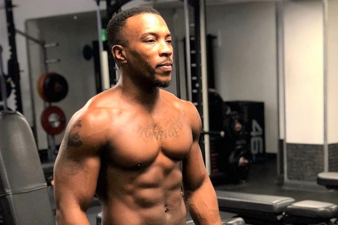 Dien vien nguoi Anh tro thanh ong o tuoi 38 hinh anh