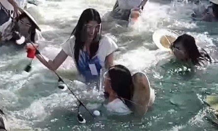 Thi sinh Hoa hau Thai Lan 2020 nga xuong nuoc vi sap cau hinh anh