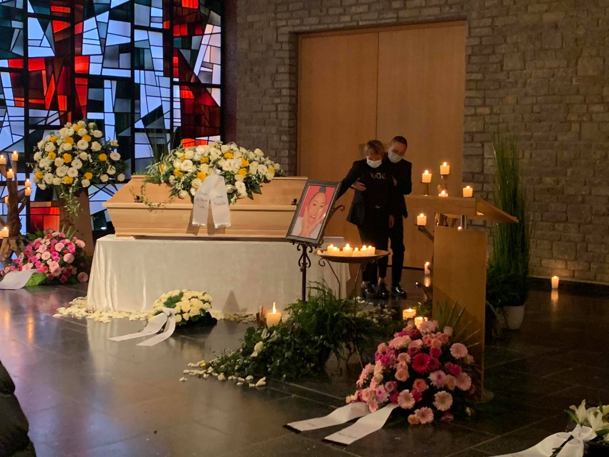 Gia đình đưa Brittanya Karma về nơi an nghỉ cuối cùng ảnh 1 Gia dinh dua Brittanya Karma ve noi an nghi cuoi cung anh 1