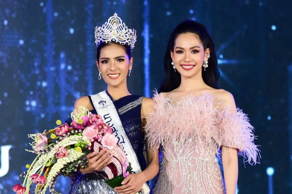Nguoi mau 27 tuoi dang quang Hoa hau Thai Lan 2020 hinh anh