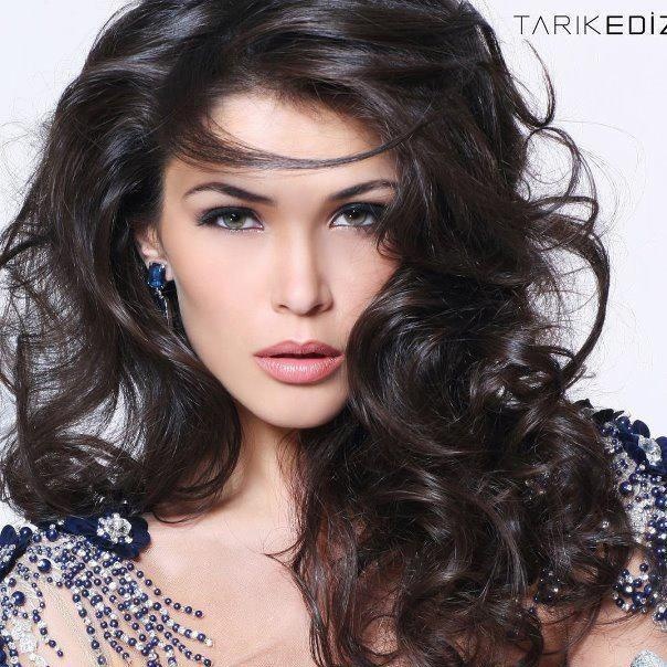 Những thí sinh hoa hậu giống người nổi tiếng ảnh 8 Nhung thi sinh hoa hau giong nguoi noi tieng anh 8