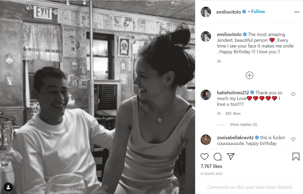 Katie Holmes noi yeu tinh tre tren mang xa hoi anh 1