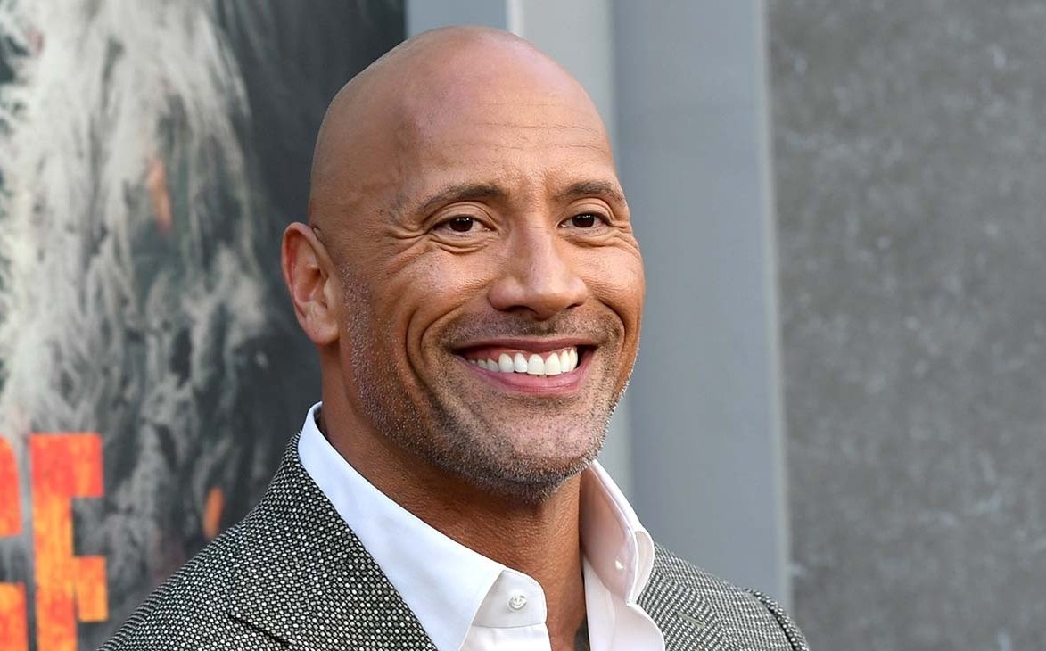 The Rock lam gi voi khoi tai san 320 trieu USD? hinh anh