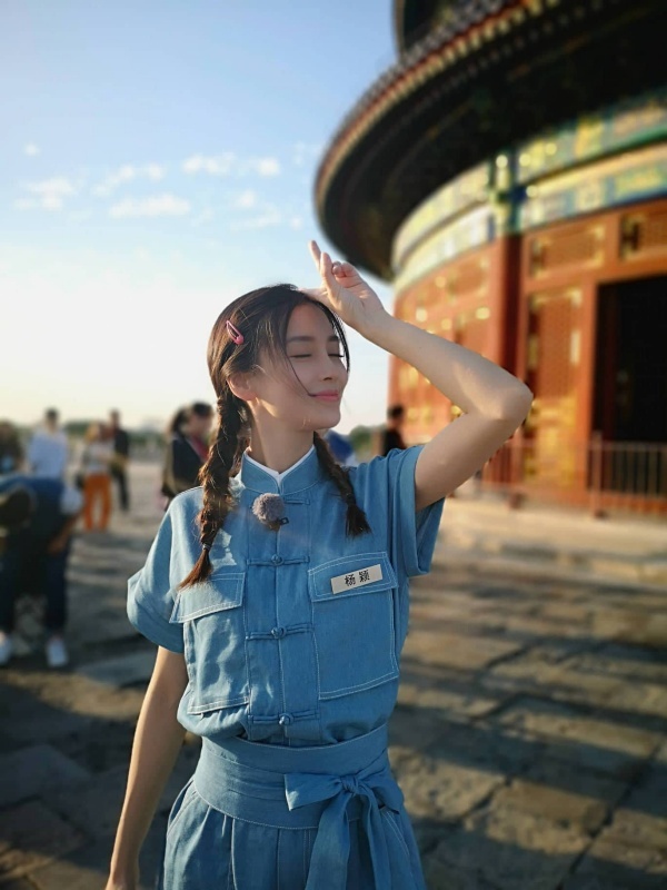 phong cách của Angelababy và Địch Lệ Nhiệt Ba ảnh 9 phong cach cua Angelababy va Dich Le Nhiet Ba anh 9