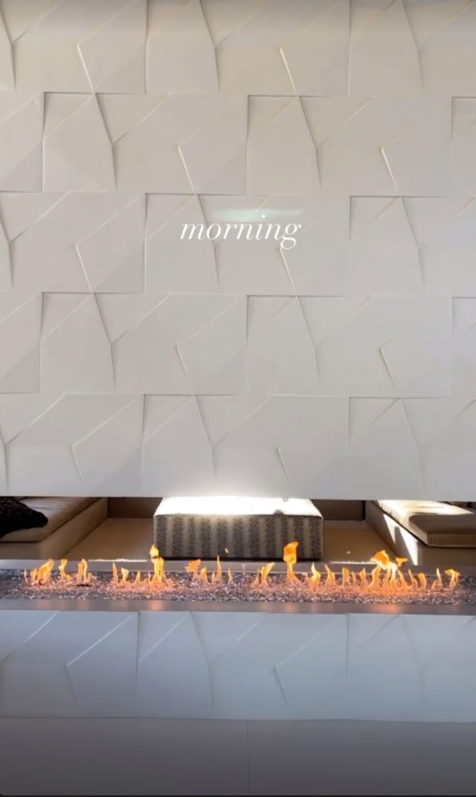 Kylie Jenner đón năm mới trong dinh thự 75 triệu USD ảnh 5 Kylie Jenner don nam moi trong dinh thu 75 trieu USD anh 5